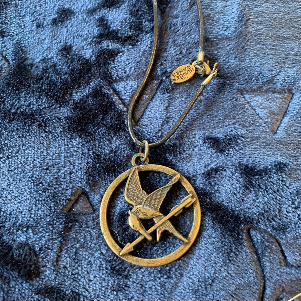 ** OFFICAL ** Hunger Games Mockingjay Necklace